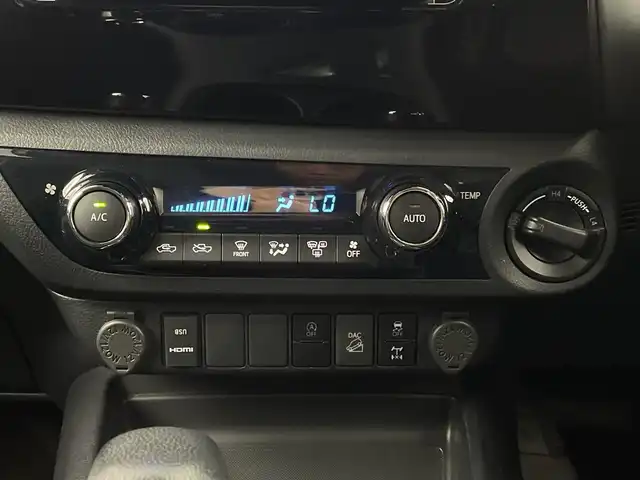 トヨタ ハイラックス Z 新潟県 2020(令2)年 1.4万km アティチュードブラックマイカ 4WD/ALPINE11インチナビ/(AM/FM/CD/DVD/SD/フルセグ/Bluetooth/HDMI)/バックモニター/全方位ドライブレコーダー/レーダークルーズコントロール/LEDオートライト/LEDフォグランプ/純正17インチアルミホイール/トノカバー/ステアリングリモコン/スマートキー/ETC