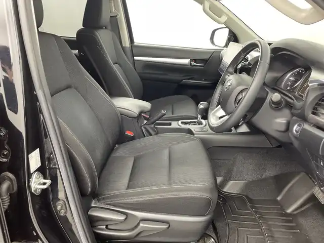 トヨタ ハイラックス Z 新潟県 2020(令2)年 1.4万km アティチュードブラックマイカ 4WD/ALPINE11インチナビ/(AM/FM/CD/DVD/SD/フルセグ/Bluetooth/HDMI)/バックモニター/全方位ドライブレコーダー/レーダークルーズコントロール/LEDオートライト/LEDフォグランプ/純正17インチアルミホイール/トノカバー/ステアリングリモコン/スマートキー/ETC