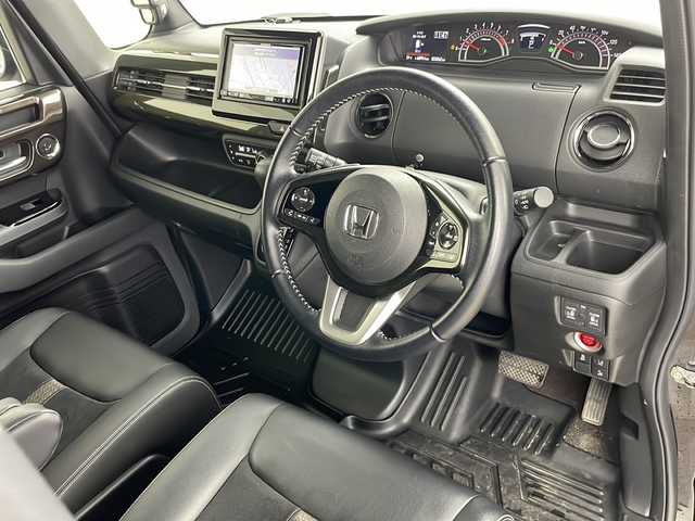 ホンダ Ｎ ＢＯＸ カスタム G EX ホンダセンシング 道央・札幌 2018(平30)年 3.4万km プレミアムベルベットパープル・パール ・社外ナビ&CD&DVD&BT&USB&SD/・両側パワースライドドア/・ホンダセンシング/・レーダークルーズコントロール/・衝突被害軽減ブレーキ/・レーンキープアシスト/・誤発進抑制機能/・先行車発進お知らせ機能/・標識認識機能/・コーナーセンサー/・前席シートヒーター/・ハーフレザーシート/・ビルトインETC/・ステアリングスイッチ/・パドルシフト/・ドアミラーヒーター/・プッシュスタート/・LEDヘッドライト/・オートライト/・スマートキー/・スペアキー/・純正エンジンスターター