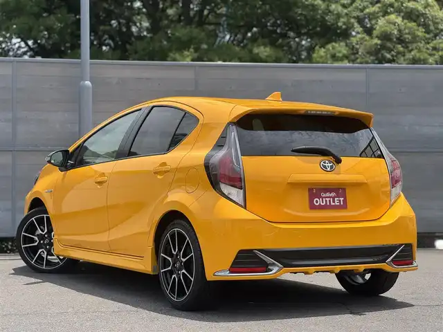 トヨタ アクア G GRスポーツ 三重県 2018(平30)年 5.7万km イエロー トヨタセーフティセンスC/ビューティパッケージ/・前席シートヒーター/ナノイー/純正9インチメモリナビ・地デジTV/・DVD/CD/・Bluetooth/ハーフレザーシート/クルーズコントロール/レーンディパーチャーアラート/純正G’s17インチアルミホイール/純正エアロバンパー/LEDヘッドランプ/・オートライト/オートマチックハイビーム/LEDフォグランプ/プッシュエンジンスタート/スマートキー