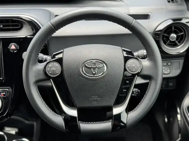 トヨタ アクア G GRスポーツ 三重県 2018(平30)年 5.7万km イエロー トヨタセーフティセンスC/ビューティパッケージ/・前席シートヒーター/ナノイー/純正9インチメモリナビ・地デジTV/・DVD/CD/・Bluetooth/ハーフレザーシート/クルーズコントロール/レーンディパーチャーアラート/純正G’s17インチアルミホイール/純正エアロバンパー/LEDヘッドランプ/・オートライト/オートマチックハイビーム/LEDフォグランプ/プッシュエンジンスタート/スマートキー
