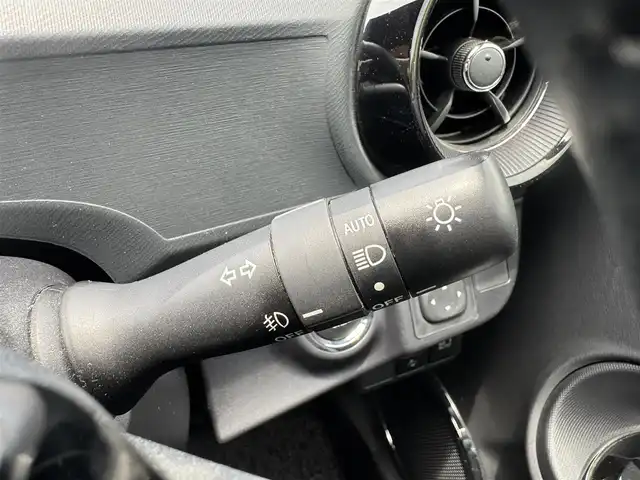 トヨタ アクア G GRスポーツ 三重県 2018(平30)年 5.7万km イエロー トヨタセーフティセンスC/ビューティパッケージ/・前席シートヒーター/ナノイー/純正9インチメモリナビ・地デジTV/・DVD/CD/・Bluetooth/ハーフレザーシート/クルーズコントロール/レーンディパーチャーアラート/純正G’s17インチアルミホイール/純正エアロバンパー/LEDヘッドランプ/・オートライト/オートマチックハイビーム/LEDフォグランプ/プッシュエンジンスタート/スマートキー