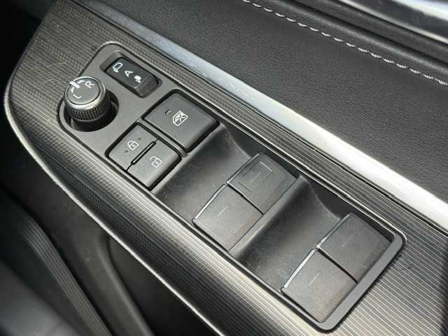 トヨタ ハリアー Z 長野県 2020(令2)年 4万km プレシャスブラックパール ＪＢＬサウンド/モデリスタエアロ（F・S・R）/セーフティーセンス/・プリクラッシュセーフティ/・レーントレーシングアシスト/・レーダークルーズコントロール/・アダプティブハイビームシステム/・ロードサインアシスト/・ブラインドスポットモニター/・パーキングサポートブレーキ/・デジタルインナー/・ヘッドアップディスプレイ/12.3インチディスプレイオーディ/（フルセグＴＶ／ＢＴ／Ｍｉｒａｃａｓｔ／ＵＳＢ）/バックカメラ/ビルトインＥＴＣ2.0/ハンズフリーパワーバックドア/ハーフレザーシート/パワーシート（D席）/革巻きステアリング/スマートキー/Pスタート/電動パーキングブレーキ/ブレーキホールド/LEDヘッドライト/フォグランプ/オートライト/電動格納ミラー/モデリスタ２０インチAW