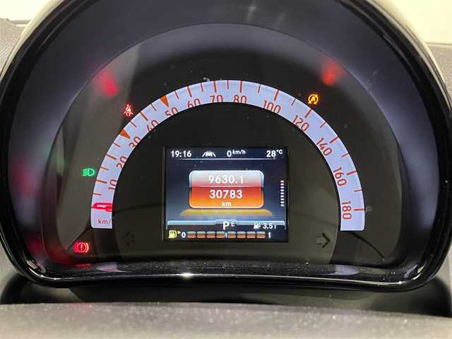 スマート ＭＣＣ スマート フォーフォー BRABUSスポーツ 熊本県 2019(令1)年 3.1万km 青Ⅱ ・キーレス/・ガラスルーフ/・衝突軽減ブレーキ/・レーンキープアシスト/・パーキングセンサー/・クルーズコントロール/・黒革シート/・前席シートヒーター /・社外メモリナビ/　【DVD・Bluetooth・SD・USB】/・フルセグTV/・バックカメラ/・ETC/・LEDフォグランプ/・純正マット/・保証書/取説