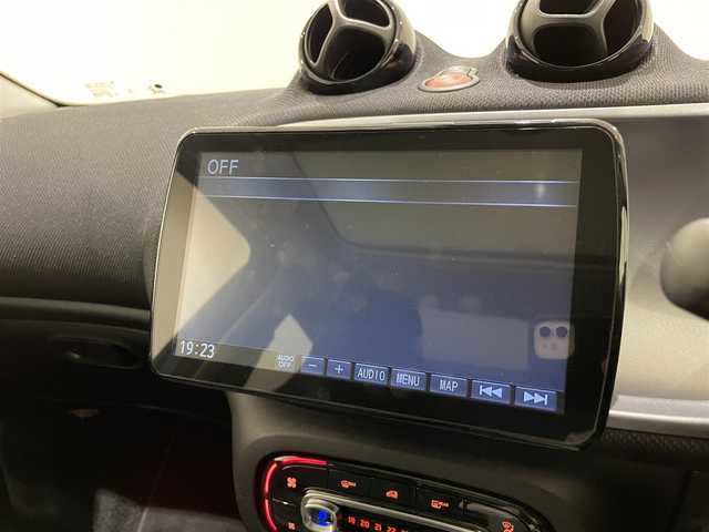 スマート ＭＣＣ スマート フォーフォー BRABUSスポーツ 熊本県 2019(令1)年 3.1万km 青Ⅱ ・キーレス/・ガラスルーフ/・衝突軽減ブレーキ/・レーンキープアシスト/・パーキングセンサー/・クルーズコントロール/・黒革シート/・前席シートヒーター /・社外メモリナビ/　【DVD・Bluetooth・SD・USB】/・フルセグTV/・バックカメラ/・ETC/・LEDフォグランプ/・純正マット/・保証書/取説