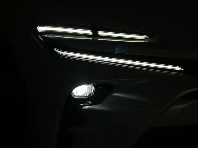 トヨタ クラウン スポーツ Z 群馬県 2024(令6)年 1.5万km プレシャスホワイトパール モデリスタエアロ（フロント/サイド/リアアンダー）/モデリスタ21インチアルミホイール/パノラマルーフ/＝＝＝＝＝/純正12.3インチディスプレイオーデイオPlus/・トヨタプレミアムサウンドシステム/・AM/FM/Bluetooth/フルセグTV/・USB/AppleCarPlay/AndroidAuto/Miracast/・前後ドライブレコーダー/パノラミックビューモニター/本革シート/前席パワーシート/シートヒーター/シートベンチレーション/パワーシート /ポジションメモリー/トヨタセーフティセンス/・プリクラッシュセーフティ/・フロントクロストラフィックアラート/・レーンチェンジアシスト/レーントレーシングアシスト/・レーダークルーズコントロール/・アダプティブハイビームシステム/・ロードサインアシスト/ブラインドスポットモニター/安心降車アシスト/パーキングサポートブレーキ/ITS Connect/トヨタチームメイト/・アドバンスドパーク/・パーキングサポートブレーキ（周囲静止物）/デジタルインナーミラー/おくだけ充電（縦置き）/AC100V電源/ハンズフリーパワーバックドア/カラーHUD/ビルトインETC2.0