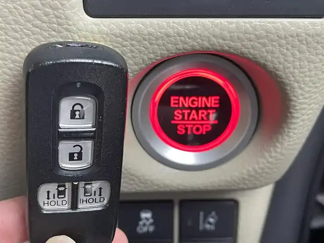 ホンダ Ｎ ＢＯＸ G L ターボ ホンダセンシング 群馬県 2018(平30)年 7.1万km クリスタルブラックパール 純正7インチナビ（VXM-195VFi）/AM/FM/CD/DVD/BT/ワンセグTV/バックカメラ/両側パワースライドドア/ビルトインETC/純正前後ドライブレコーダー/アダプティブクルーズコントロール/衝突軽減ブレーキ/路外逸脱抑制機能/ハイビームアシスト/LEDヘッドライト/パドルシフト/革巻きステアリング/ステアリングリモコン/スマートキー/プッシュスタート