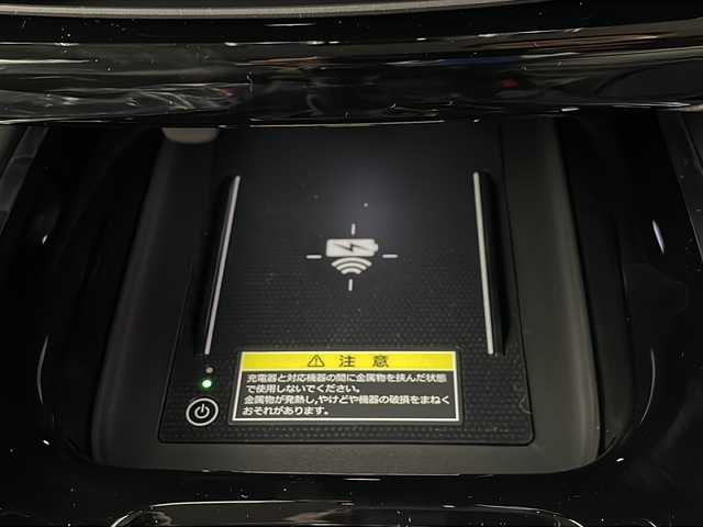 ホンダ ヴェゼル ハイブリッド e:HEV Z 埼玉県 2025(令7)年 0.1千km プラチナホワイトパール 登録済未使用車　/純正９インチナビ　/バックカメラ　/フルセグＴＶ　/パワーバックドア　/前後コーナーセンサー　/パドルシフト　/置くだけ充電　/純正ビルトインＥＴＣ２．０　/シートヒーター　/ハンドルヒーター　/ＢＳＭ
