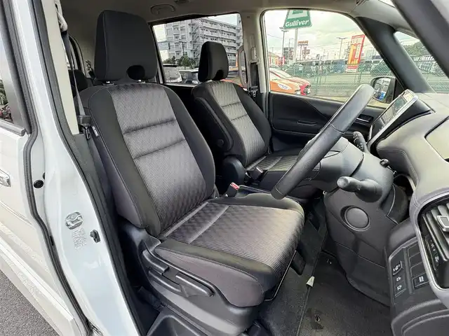日産 セレナ e－パワー ハイウェイスター V 大分県 2022(令4)年 6.5万km ブリリアントホワイトパール ・純正ナビ(CD/DVD/SD/BT)/・アラウンドビューモニター/・プロパイロット/・エマージェンシーブレーキ/・ブラインドスポットモニター/・コーナーセンサー/・両側パワースライドドア/・ドライブレコーダー/・ETC/・デジタルインナーミラー/・ブレーキホールド/・ステアリングリモコン/・スマートキー/・プッシュスタート/・純正アルミホイール