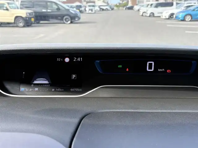 日産 セレナ e－パワー ハイウェイスター V 大分県 2022(令4)年 6.5万km ブリリアントホワイトパール ・純正ナビ(CD/DVD/SD/BT)/・アラウンドビューモニター/・プロパイロット/・エマージェンシーブレーキ/・ブラインドスポットモニター/・コーナーセンサー/・両側パワースライドドア/・ドライブレコーダー/・ETC/・デジタルインナーミラー/・ブレーキホールド/・ステアリングリモコン/・スマートキー/・プッシュスタート/・純正アルミホイール