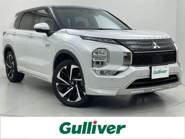 三菱 アウトランダー ＰＨＥＶ P 茨城県 2022(令4)年 3.8万km パールⅡ 純正12.3型ナビ/BOSEサウンド/全周囲カメラ/フルセグ/アクセサリーコンセント（AC100V、最大1500W）/衝突被害軽減ブレーキ/車線逸脱抑制装置/レーダークルーズコントロール/オートマチックハイビーム/クリアランスソナー/BSW/ETC2.0/ドラレコ/ワイヤレス充電/シートヒーター/ステアリングヒーター/純正20インチAW/LEDヘッドライト/スマートキー