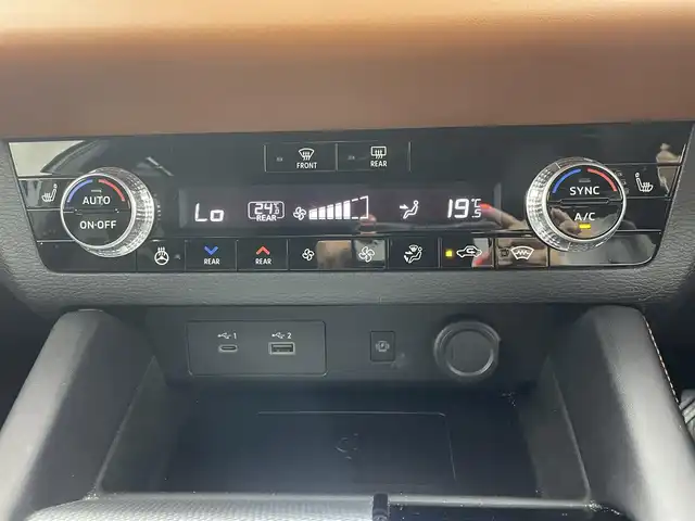 三菱 アウトランダー ＰＨＥＶ P 茨城県 2022(令4)年 3.8万km パールⅡ 純正12.3型ナビ/BOSEサウンド/全周囲カメラ/フルセグ/アクセサリーコンセント（AC100V、最大1500W）/衝突被害軽減ブレーキ/車線逸脱抑制装置/レーダークルーズコントロール/オートマチックハイビーム/クリアランスソナー/BSW/ETC2.0/ドラレコ/ワイヤレス充電/シートヒーター/ステアリングヒーター/純正20インチAW/LEDヘッドライト/スマートキー