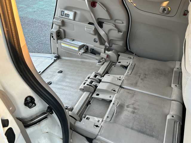 ホンダ Ｎ ＢＯＸ ＋ G 埼玉県 2017(平29)年 6.6万km 白 スロープ/電動ウィンチ/G　Ｎ－ＢＯＸ＋・車いす仕様車/ワンオーナー/プッシュスタート/メモリナビ　DVD再生有/バックカメラ/フルセグTV/ETC/両側スライドドア