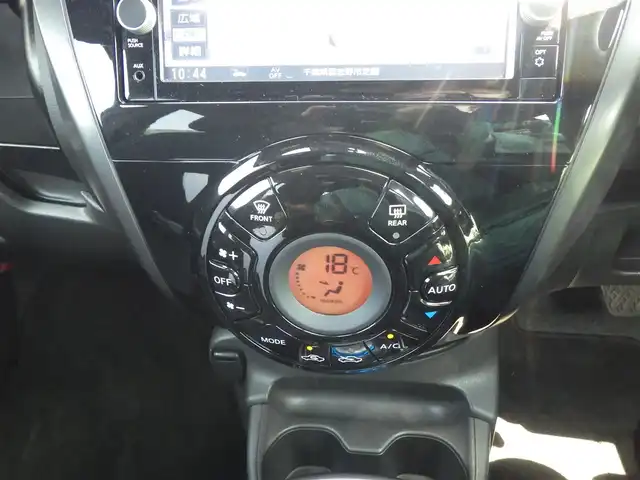 日産 ノート e－パワー X Bアロー 神奈川県 2019(平31)年 4.8万km シャイニングブルー/スーパーブラック 2トーン エマージェンシーブレーキ/インテリジェントクルーズコントロール/純正メモリーナビ/地デジTV/【DVD/CD再生機能　Bluetooth接続】/アラウンドビューモニター/インテリジェントルームミラー/ETC/LEDヘッドライト/ウインカーミラー/コーナーセンサー/純正15インチアルミホイル/インテリジェントキー