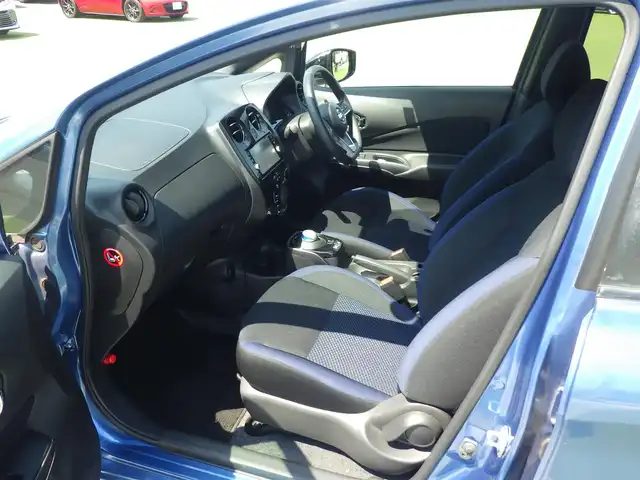 日産 ノート e－パワー X Bアロー 神奈川県 2019(平31)年 4.8万km シャイニングブルー/スーパーブラック 2トーン エマージェンシーブレーキ/インテリジェントクルーズコントロール/純正メモリーナビ/地デジTV/【DVD/CD再生機能　Bluetooth接続】/アラウンドビューモニター/インテリジェントルームミラー/ETC/LEDヘッドライト/ウインカーミラー/コーナーセンサー/純正15インチアルミホイル/インテリジェントキー