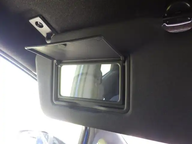 日産 ノート e－パワー X Bアロー 神奈川県 2019(平31)年 4.8万km シャイニングブルー/スーパーブラック 2トーン エマージェンシーブレーキ/インテリジェントクルーズコントロール/純正メモリーナビ/地デジTV/【DVD/CD再生機能　Bluetooth接続】/アラウンドビューモニター/インテリジェントルームミラー/ETC/LEDヘッドライト/ウインカーミラー/コーナーセンサー/純正15インチアルミホイル/インテリジェントキー