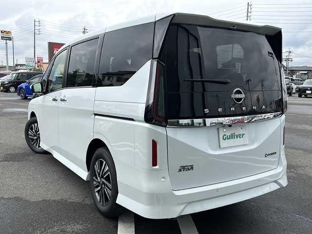 日産 セレナ e－パワー ハイウェイスター V 岐阜県 2025(令7)年 0.1千km プリズムホワイト 登録時走行距離7km/純正ディスプレイオーディオ/全方位カメラ/後席モニター/デジタルインナーミラー/フルセグＴＶ/バックカメラ/両側パワースライドドア/禁煙車/置くだけ充電/クルーズコントロール/レーンキープアシスト/ＥＴＣ/前後コーナーセンサー/LEDヘッドライト/オートライト/オートマチックハイビーム/ABS/横滑り防止装置/エアバッグ