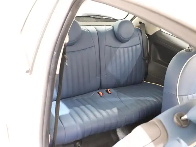 フィアット ５００ ツインエア ポップ 静岡県 2016(平28)年 4.7万km 白 純正オーディオ　/Ｂｌｕｅｔｏｏｔｈ　/社外１４ＡＷ（ＣＲＡＺＹ・ＫＥＮ，Ｓ・ＣＡＲ・ＣＬＵＢ）　/ＥＴＣ　/革調シートカバー　/社外シフトレバー　/リモコンキー　/純正フロアマット /ハロゲンライト