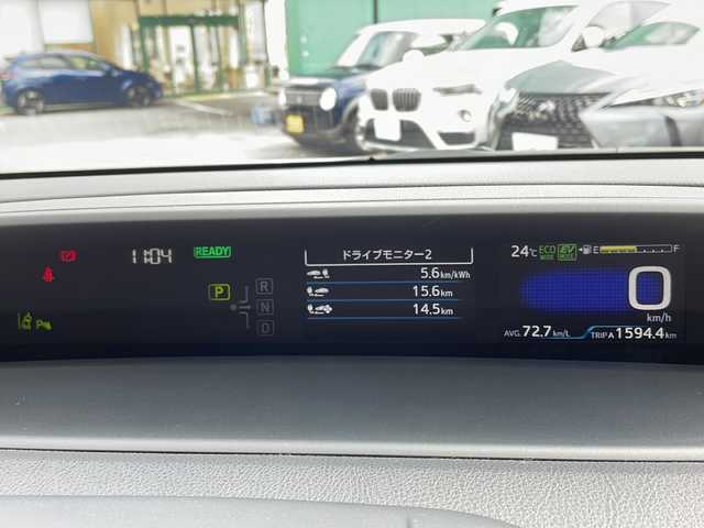 トヨタ プリウス ＰＨＶ A プレミアムナビパッケージ 大阪府 2020(令2)年 5.8万km プラチナホワイトパールマイカ ワンオーナー/純正メモリナビ/・FM/AM/Bluetooth/・フルセグテレビ/全周囲カメラ/バックカメラ/ETC2.0/衝突軽減ブレーキ/レーンキープアシスト/クルーズコントロール/革巻きステアリング/ステアリングリモコン/ハンドルヒーター/シートヒーター（D席+N席）/エアシート（D席+N席）/パワーシート（D席）/ワイヤレス充電器/前後コーナーセンサー/LEDヘッドライト/オートライト/オートエアコン/スマートキー×2/12V電源/USBジャック/純正フロアマット/取扱説明書/ナビ取扱説明書/保証書