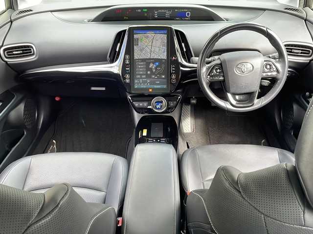 トヨタ プリウス ＰＨＶ A プレミアムナビパッケージ 大阪府 2020(令2)年 5.8万km プラチナホワイトパールマイカ ワンオーナー/純正メモリナビ/・FM/AM/Bluetooth/・フルセグテレビ/全周囲カメラ/バックカメラ/ETC2.0/衝突軽減ブレーキ/レーンキープアシスト/クルーズコントロール/革巻きステアリング/ステアリングリモコン/ハンドルヒーター/シートヒーター（D席+N席）/エアシート（D席+N席）/パワーシート（D席）/ワイヤレス充電器/前後コーナーセンサー/LEDヘッドライト/オートライト/オートエアコン/スマートキー×2/12V電源/USBジャック/純正フロアマット/取扱説明書/ナビ取扱説明書/保証書