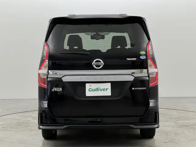 日産 セレナ e－パワー ハイウェイスター V 福岡県 2021(令3)年 5.6万km ダイヤモンドブラック 純正１０型ナビ　/全方位カメラ　/プロパイロット　/コーナーセンサー　/エマージェンシーブレーキ　/レーンキープ　/ＢＳＭ　/両側電動スライドドア　/デジタルインナーミラー　/ＥＴＣ　/ドラレコ　/純正１６インチＡＷ