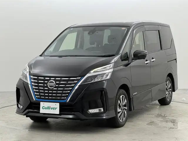 日産 セレナ e－パワー ハイウェイスター V 福岡県 2021(令3)年 5.6万km ダイヤモンドブラック 純正１０型ナビ　/全方位カメラ　/プロパイロット　/コーナーセンサー　/エマージェンシーブレーキ　/レーンキープ　/ＢＳＭ　/両側電動スライドドア　/デジタルインナーミラー　/ＥＴＣ　/ドラレコ　/純正１６インチＡＷ