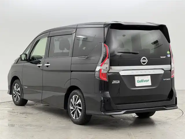 日産 セレナ e－パワー ハイウェイスター V 福岡県 2021(令3)年 5.6万km ダイヤモンドブラック 純正１０型ナビ　/全方位カメラ　/プロパイロット　/コーナーセンサー　/エマージェンシーブレーキ　/レーンキープ　/ＢＳＭ　/両側電動スライドドア　/デジタルインナーミラー　/ＥＴＣ　/ドラレコ　/純正１６インチＡＷ