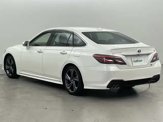 トヨタ クラウン ハイブリッド RS 福岡県 2020(令2)年 4.6万km ホワイトパールクリスタルシャイン 純正ナビ／フルセグＴＶ　/バックカメラ　/前方ドラレコ　/ＥＴＣ　/トヨタセーフティセンス　/アクセル踏み間違い防止　/ＭＴモード付ＡＴ　/シートヒーター／ベンチレーション　/ステアリングヒーター　/純正１８インチＡＷ