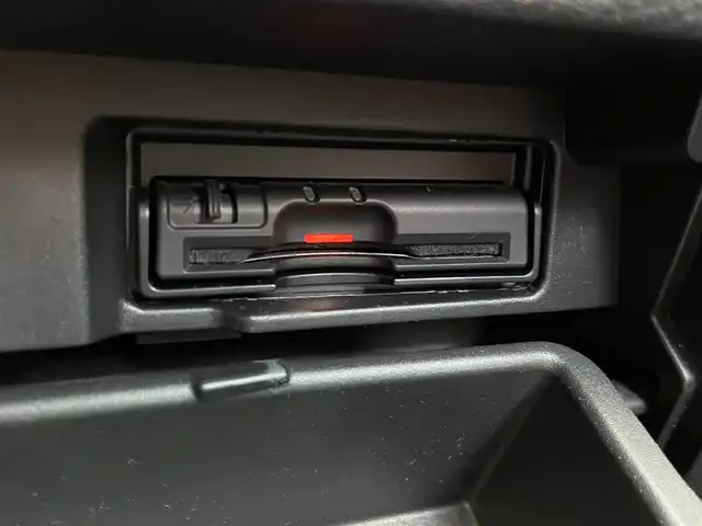 日産 セレナ ハイウェイスター 福岡県 2017(平29)年 7.6万km ダイヤモンドブラック 純正9型SDナビ(フルセグTV/CD/DVD/BT)アラウンドビューフリップダウンモニタープロパイロットコーナーセンサー両側パワスラETCデジタルインナーミラーUSB純正フロアマット純正LED純正アルミホイールスマートキープッシュスタート