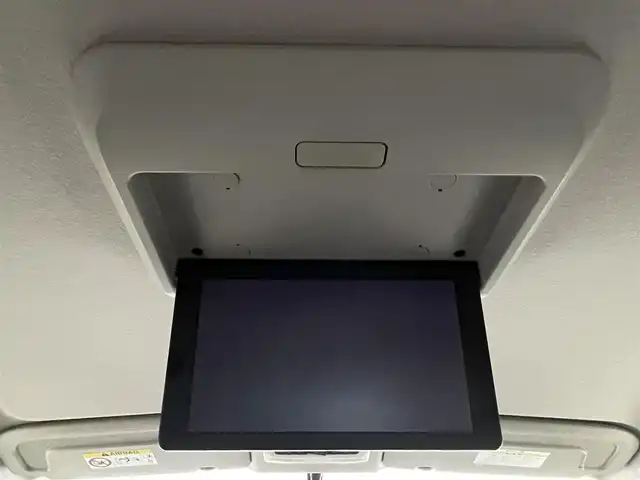 日産 セレナ ハイウェイスター 福岡県 2017(平29)年 7.6万km ダイヤモンドブラック 純正9型SDナビ(フルセグTV/CD/DVD/BT)アラウンドビューフリップダウンモニタープロパイロットコーナーセンサー両側パワスラETCデジタルインナーミラーUSB純正フロアマット純正LED純正アルミホイールスマートキープッシュスタート