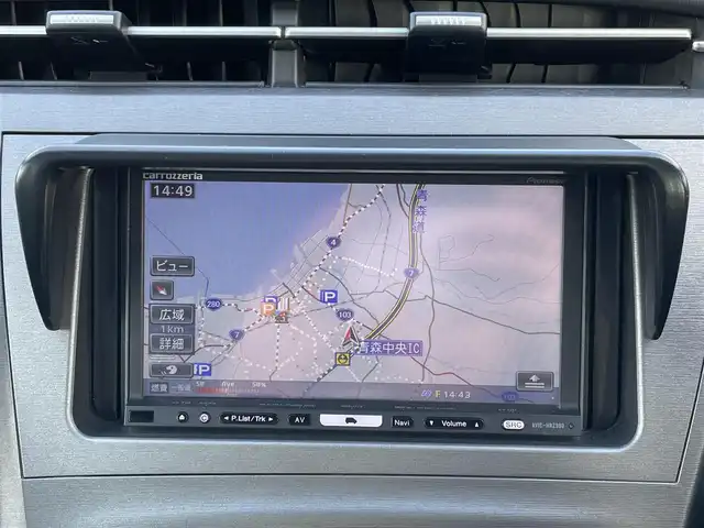 トヨタ プリウス G 青森県 2012(平24)年 5.9万km ホワイトパールクリスタルシャイン ワンオーナー/寒冷地仕様/フォグランプ/社外メモリナビ/・フルセグTV/AM/FM/CD/DVD/D席パワーシート/純正フロアマット/社外Fバンパー(純正積込)/社外マフラー(純正積込)/社外シフトノブ(純正積込)/ETC/クルーズコントロール/横滑り防止機能/オートライト/センターコンソール/社外15AW冬タイヤ積込有/スペアキー/保証書/取扱説明書