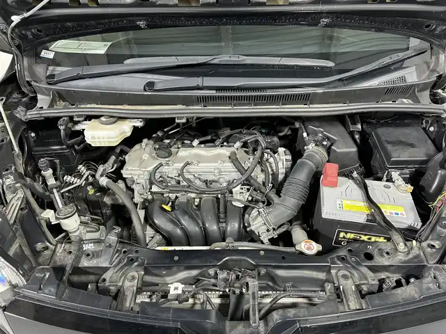 トヨタ ヴォクシー ZS 佐賀県 2017(平29)年 4.3万km ブラック 社外11インチナビ/フルセグ/Bluetooth/CD/DVD/社外12.8インチフリップダウンモニター/バックカメラ/両側パワースライドドア/ビルトインETC/トヨタセーフティーセンス/クルーズコントロール/LEDヘッドライト/フォグランプ/オートライト/オートマチックハイビーム/純正フロアマット/純正16インチアルミホイール