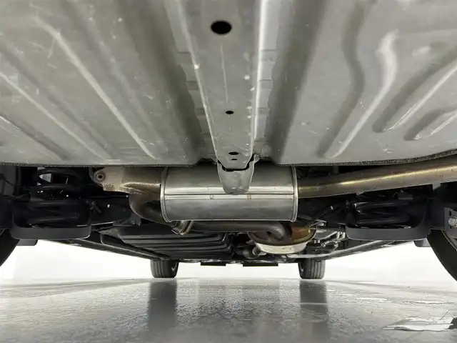 トヨタ ヴォクシー ZS 佐賀県 2017(平29)年 4.3万km ブラック 社外11インチナビ/フルセグ/Bluetooth/CD/DVD/社外12.8インチフリップダウンモニター/バックカメラ/両側パワースライドドア/ビルトインETC/トヨタセーフティーセンス/クルーズコントロール/LEDヘッドライト/フォグランプ/オートライト/オートマチックハイビーム/純正フロアマット/純正16インチアルミホイール