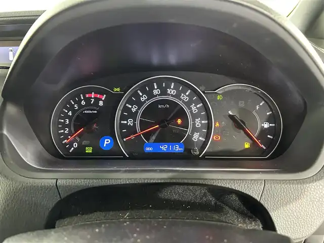 トヨタ ヴォクシー ZS 佐賀県 2017(平29)年 4.3万km ブラック 社外11インチナビ/フルセグ/Bluetooth/CD/DVD/社外12.8インチフリップダウンモニター/バックカメラ/両側パワースライドドア/ビルトインETC/トヨタセーフティーセンス/クルーズコントロール/LEDヘッドライト/フォグランプ/オートライト/オートマチックハイビーム/純正フロアマット/純正16インチアルミホイール