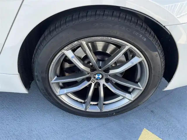 ＢＭＷ ５２３ｄ xDriveツーリング Mスピリット 東京都 2020(令2)年 9.3万km アルピンホワイトⅢ ワンオーナー/4WD/純正ナビ（CD/DVD/HDD/地デジTV）/純正１８インチアルミ/黒皮シート/パワーシート/パワーバックドア/シートヒーター/純正ドライブレコーダー/ETC/アイドリングストップ/アクティブクルーズコントロール/ルーフレール/スペアキー１本/保証書・取説