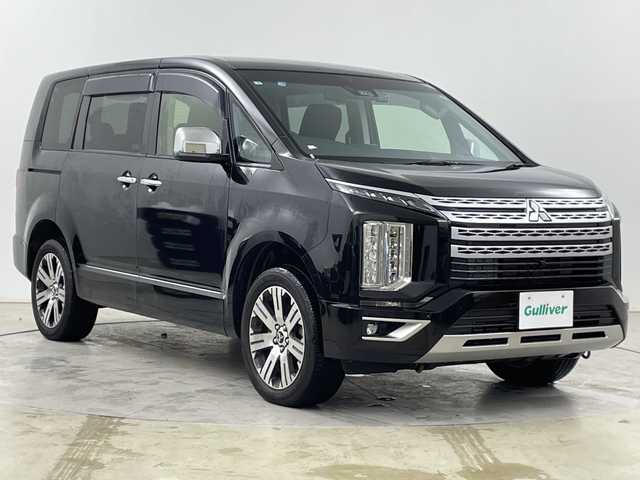 三菱 デリカＤ：５ P 道央・札幌 2023(令5)年 1万km アメジストブラック ・4WD　/e-Assist/・衝突被害軽減ブレーキ/・純正ナビ　CD/DVD/SD/USB/BT/・アラウンドビューモニター/・両側パワースライドドア/・パワーバックドア/・ブラインドスポットモニター/・レーダークルーズコントロール/・ステアリングスイッチ/ヒーター/・LEDオートライト/オートマチックハイビーム/・フォグランプ/・ETC/・レインセンサー/・電動格納ミラー/ウィンカーミラー/・スマートキー/スペアキー/・パドルシフト