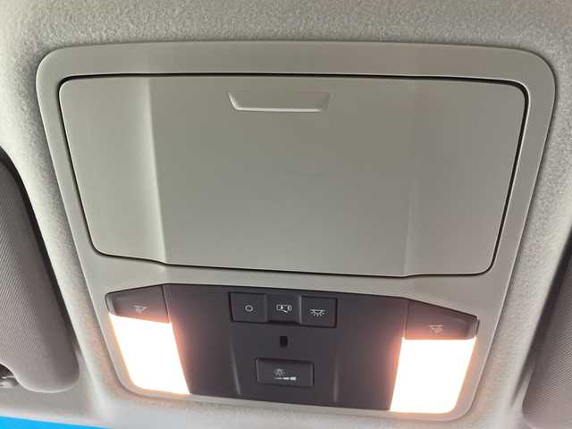 三菱 デリカＤ：５ P 道央・札幌 2023(令5)年 1万km アメジストブラック ・4WD　/e-Assist/・衝突被害軽減ブレーキ/・純正ナビ　CD/DVD/SD/USB/BT/・アラウンドビューモニター/・両側パワースライドドア/・パワーバックドア/・ブラインドスポットモニター/・レーダークルーズコントロール/・ステアリングスイッチ/ヒーター/・LEDオートライト/オートマチックハイビーム/・フォグランプ/・ETC/・レインセンサー/・電動格納ミラー/ウィンカーミラー/・スマートキー/スペアキー/・パドルシフト