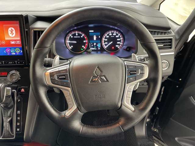 三菱 デリカＤ：５ P 道央・札幌 2023(令5)年 1万km アメジストブラック ・4WD　/e-Assist/・衝突被害軽減ブレーキ/・純正ナビ　CD/DVD/SD/USB/BT/・アラウンドビューモニター/・両側パワースライドドア/・パワーバックドア/・ブラインドスポットモニター/・レーダークルーズコントロール/・ステアリングスイッチ/ヒーター/・LEDオートライト/オートマチックハイビーム/・フォグランプ/・ETC/・レインセンサー/・電動格納ミラー/ウィンカーミラー/・スマートキー/スペアキー/・パドルシフト