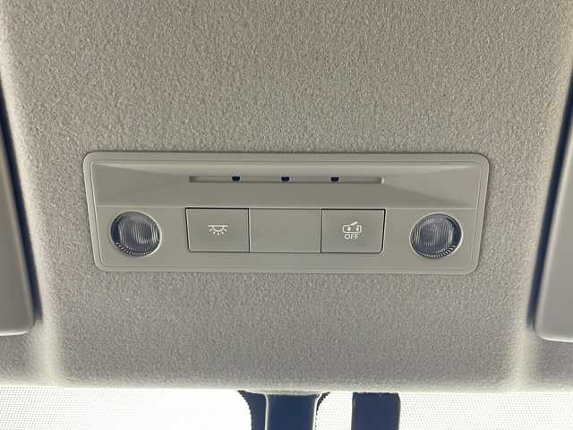 日産 セレナ ハイウェイスター V 秋田県 2023(令5)年 4.8万km ダイヤモンドブラック ４WD/Bluetooth/AM/FM/ビルトインETC/前席シートヒーター/後席シートヒーター/ステアリングヒーター/パドルシフト/両側パワースライドドア/純正AW/前後コーナーセンサー/アイドリングストップ/クルーズコントロール/オートマチックハイビーム/カーテンエアバック/サンシェード/HDMI入力端子/USB入力端子/スマートキー/スペアキー