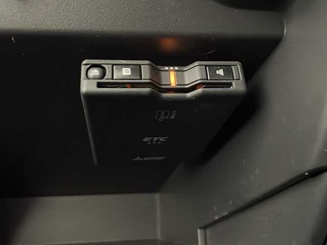 日産 ノート e－パワー X FOUR 秋田県 2020(令2)年 6.1万km ダークメタルグレー 4WD/KENWOODオーディオ　/CD/AM/AUX/衝突被害軽減ブレーキ　/レーンキープアシスト　/横滑り防止装置　/車両接近通報装置　/前後クリアランスソナー　/ETC　/スペアキー　/プッシュスタート　/フロアマット　/純正アルミホイールキャップ/ハロゲンライト/オートライト/電動格納ミラー