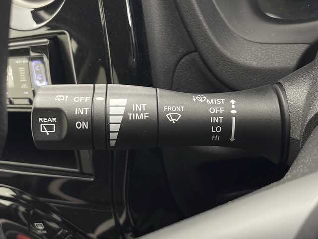 日産 ノート e－パワー X FOUR 秋田県 2020(令2)年 6.1万km ダークメタルグレー 4WD/KENWOODオーディオ　/CD/AM/AUX/衝突被害軽減ブレーキ　/レーンキープアシスト　/横滑り防止装置　/車両接近通報装置　/前後クリアランスソナー　/ETC　/スペアキー　/プッシュスタート　/フロアマット　/純正アルミホイールキャップ/ハロゲンライト/オートライト/電動格納ミラー