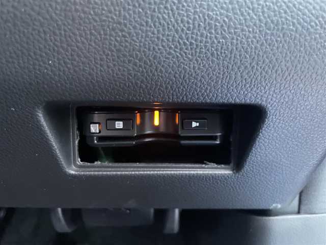 スズキ スイフト HYBRID RS 東京都 2017(平29)年 2.6万km スピーディーブルーM ワンオーナー/ダイヤトーンナビ/フルセグテレビ/ETC/DVD/CD/バックカメラ/LEDヘッドライト/セーフティパッケージ/シートヒーター/純正アルミホイール/デュアルセンサーブレーキサポート/スマートキー/スペアキー/純正フロアマット/レーダークルーズコントロール