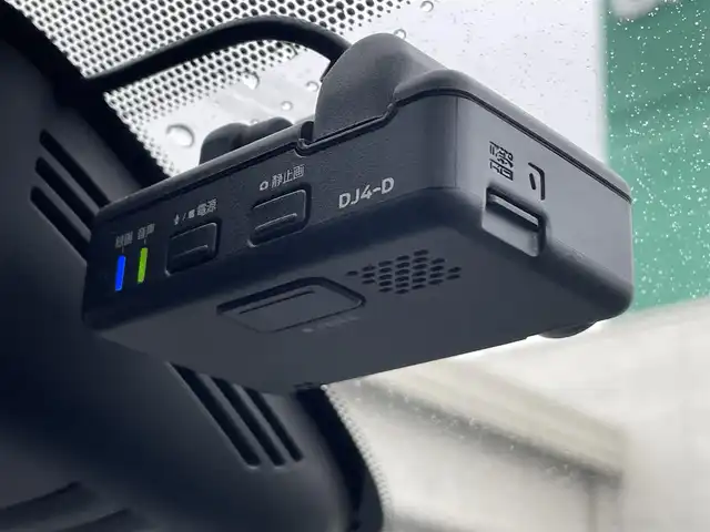 日産 セレナ ハイウェイスターVセレクションⅡ 群馬県 2019(平31)年 7.3万km ブリリアントホワイトパール 2トーン ワンオーナー/プロパイロット/インテリジェントパーキングアシスト/純正9型ナビ/純正フリップダウンモニター/フルセグTV/Bluetooth/CD/DVD/Blu-ray/純正ドライブレコーダー/アラウンドビューモニター/ビルトインETC/両側パワースライドドア/ハンズフリースライドドア/レーダークルーズコントロール/LEDヘッドライト/オートライト/ステアリングスイッチ/横滑り防止装置/前後コーナーセンサー/衝突軽減ブレーキ/レーンキープアシスト/W/サイド/カーテンエアバック/保証書/取扱説明書