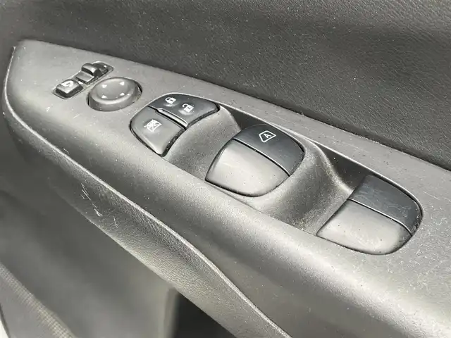 日産 セレナ ハイウェイスターVセレクションⅡ 群馬県 2019(平31)年 7.3万km ブリリアントホワイトパール 2トーン ワンオーナー/プロパイロット/インテリジェントパーキングアシスト/純正9型ナビ/純正フリップダウンモニター/フルセグTV/Bluetooth/CD/DVD/Blu-ray/純正ドライブレコーダー/アラウンドビューモニター/ビルトインETC/両側パワースライドドア/ハンズフリースライドドア/レーダークルーズコントロール/LEDヘッドライト/オートライト/ステアリングスイッチ/横滑り防止装置/前後コーナーセンサー/衝突軽減ブレーキ/レーンキープアシスト/W/サイド/カーテンエアバック/保証書/取扱説明書