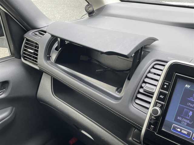 日産 セレナ ハイウェイスターVセレクションⅡ 群馬県 2019(平31)年 7.3万km ブリリアントホワイトパール 2トーン ワンオーナー/プロパイロット/インテリジェントパーキングアシスト/純正9型ナビ/純正フリップダウンモニター/フルセグTV/Bluetooth/CD/DVD/Blu-ray/純正ドライブレコーダー/アラウンドビューモニター/ビルトインETC/両側パワースライドドア/ハンズフリースライドドア/レーダークルーズコントロール/LEDヘッドライト/オートライト/ステアリングスイッチ/横滑り防止装置/前後コーナーセンサー/衝突軽減ブレーキ/レーンキープアシスト/W/サイド/カーテンエアバック/保証書/取扱説明書