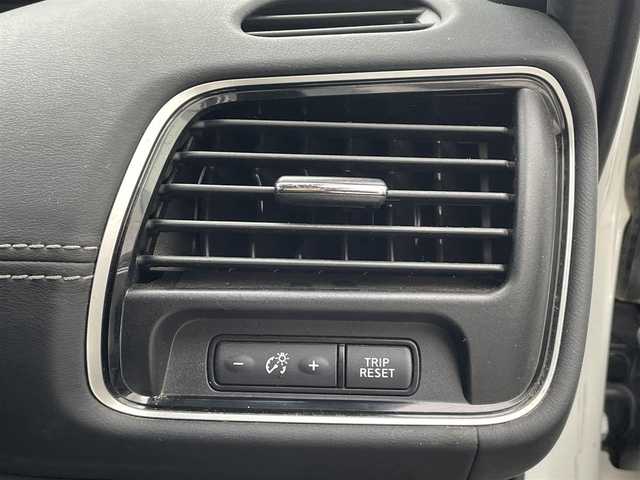 日産 セレナ ハイウェイスターVセレクションⅡ 群馬県 2019(平31)年 7.3万km ブリリアントホワイトパール 2トーン ワンオーナー/プロパイロット/インテリジェントパーキングアシスト/純正9型ナビ/純正フリップダウンモニター/フルセグTV/Bluetooth/CD/DVD/Blu-ray/純正ドライブレコーダー/アラウンドビューモニター/ビルトインETC/両側パワースライドドア/ハンズフリースライドドア/レーダークルーズコントロール/LEDヘッドライト/オートライト/ステアリングスイッチ/横滑り防止装置/前後コーナーセンサー/衝突軽減ブレーキ/レーンキープアシスト/W/サイド/カーテンエアバック/保証書/取扱説明書