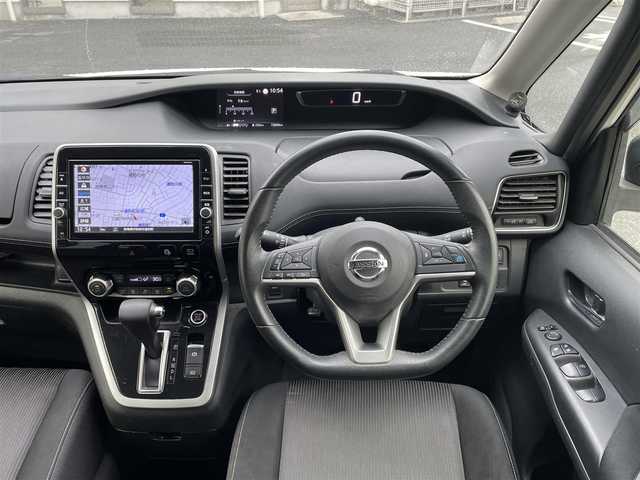 日産 セレナ ハイウェイスターVセレクションⅡ 群馬県 2019(平31)年 7.3万km ブリリアントホワイトパール 2トーン ワンオーナー/プロパイロット/インテリジェントパーキングアシスト/純正9型ナビ/純正フリップダウンモニター/フルセグTV/Bluetooth/CD/DVD/Blu-ray/純正ドライブレコーダー/アラウンドビューモニター/ビルトインETC/両側パワースライドドア/ハンズフリースライドドア/レーダークルーズコントロール/LEDヘッドライト/オートライト/ステアリングスイッチ/横滑り防止装置/前後コーナーセンサー/衝突軽減ブレーキ/レーンキープアシスト/W/サイド/カーテンエアバック/保証書/取扱説明書