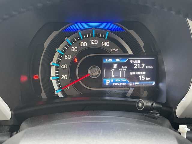 マツダ フレア クロスオーバー ハイブリッド XS 富山県 2020(令2)年 10.1万km クールカーキパールメタリック ４ＷＤ/デュアルカメラブレーキサポート/純正SDナビ/フルセグＴＶ／Ｂｌｕｅｔｏｏｔｈ/リアパーキングセンサー/レーンキープアシスト/ビルトインＥＴＣ/ステアリングスイッチ/オートライト/ＬＥＤヘッドライト/シートヒーター/純正AW15インチ/純正フロアマット/ドアバイザー/横滑り防止装置/Wエアバック/カーテンエアバック/スマートキー2本/保証書有