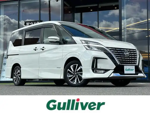 日産 セレナ ハイウェイスター V 大阪府 2020(令2)年 5.5万km ブリリアントホワイトパール ワンオーナー/純正ナビ/フリップダウンモニター/両側パワースライドドア/ブラインドスポットモニター/ＥＴＣ/前方ドライブレコーダー/クルーズコントロール/純正アルミホイール/ＬＥＤヘッドライト/フォグランプ/エアロ (フロント)/オートライト/オートエアコン/後席エアコン/スマートキー