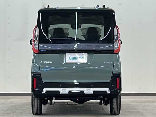 三菱 デリカミニ T プレミアム 道央・札幌 2025(令7)年 0.1万km未満 緑Ｍ /4WD//純正ディスプレイオーディオ/（VTR/HDMI/Android Auto/Apple carplay)//三菱e-Assist/・衝突被害軽減システム/・踏み間違い衝突防止アシスト/・車線逸脱警報システム/・オートマチックハイビーム/・ふらつき警報/・前方衝突予測警報/・標識認識システム/・先行車発進通知/・ヒルディセントコントロール//革巻きステアリング//ステアリングスイッチ//パドルシフト//ハンドルヒーター//両側パワースライドドア//運転席・助手席シートヒーター//ウインカーミラー//デジタルミラー//後席プラズマクラスター付サーキュレーター